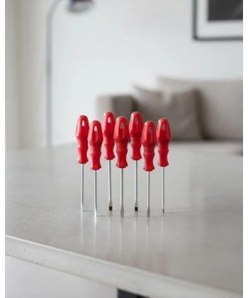 Profesyonel ve Günlük Kullanıma Uygun 7li Tornavida Seti