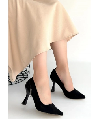 Retta Siyah Süet Topuklu Ayakkabı