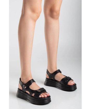 Saide Siyah Cilt Cırt Cırtlı Sandalet