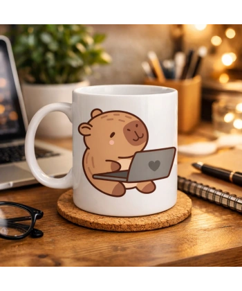 Sevimli Kapibara Laptop Tasarımlı Porselen Kupa MODEL 103 – Ofis & Ev İçin Sıcak Kahve Kupası Hediye Fikirleri
