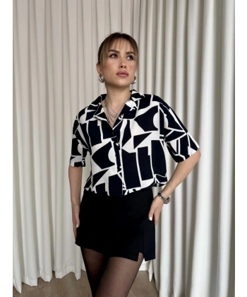 Siyah beyaz baskılı crop gömlek