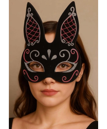 Siyah Renk Kırmızı Beyaz Simli Siyah Süet Kaplama Tavşan Maskesi 18x16 cm
