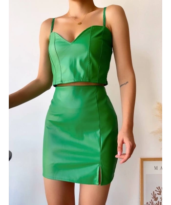 Tek yırtmaçlı arkadan fermuarlı deri etek yeşil s24475