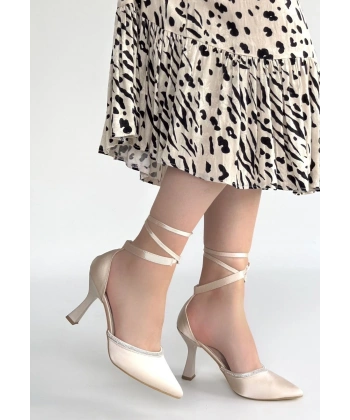 Tenja Bej Saten Bilekten Bağcıklı Topuklu Ayakkabı