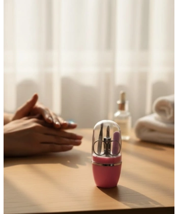 Tırnak Bakım Manikür Pedikür Seti 4 Parça Pembe Kompakt Taşınabilir Tasarım