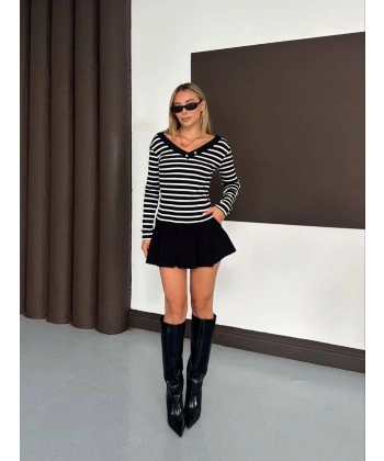 V yaka kol ve yaka düğmeli bluz siyah A4047