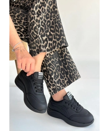 Yejja Siyah Cilt Bağcıklı Spor Ayakkabı