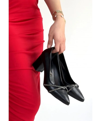 Zenta Siyah Cilt Topuklu Ayakkabı