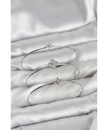 Zirkon Taşlı Gümüş Renk Yonca Tasarım 3lü Kadın Bileklik Kombini