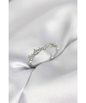 Zirkon Taşlı Pirinç Gümüş Renk Kadın Yüzük