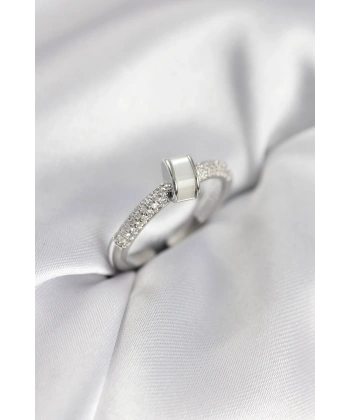 Zirkon Taşlı Sedefli Gümüş Renk Kadın Yüzük