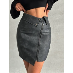 Beli pervazlı fermuarlı eskitme deri etek w24431