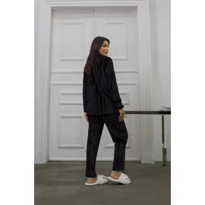 GİZOTTİ SİYAH GOFRAJLI KALP NAKIŞLI UZUN KADİFE PİJAMA TAKIMI