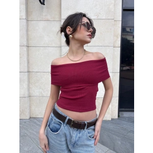 Madonna yaka sıfır kol bluz