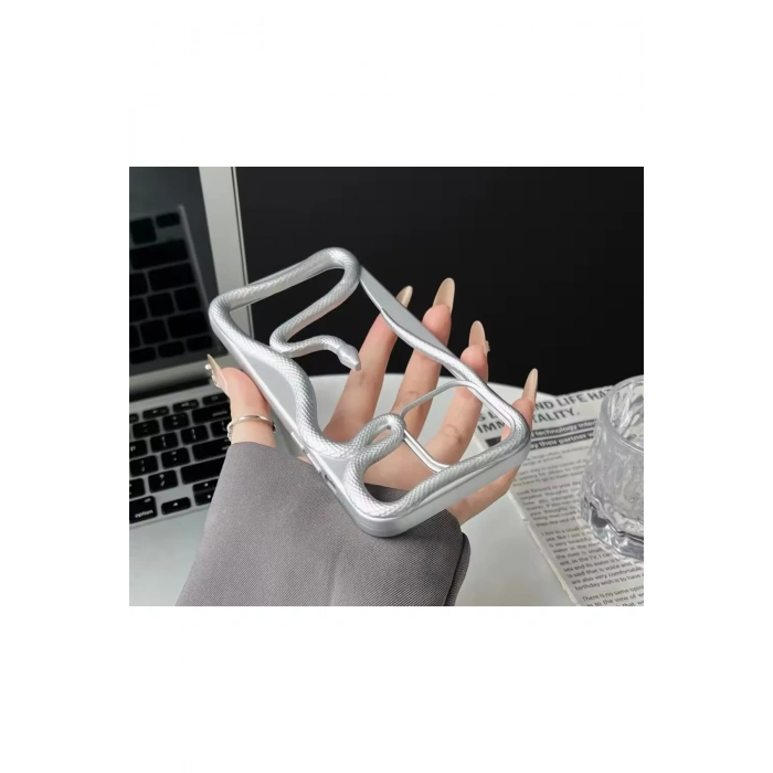 Apple Iphone Uyumlu 3D Snake Tasarımlı Silikon Kılıf