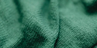 Kumaş Rehberi: Kadın Giyimde En Çok Kullanılan Kumaş Türleri