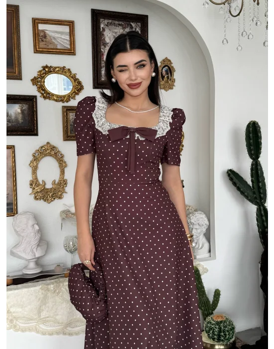 Kadın Puantiyeli Atlas Kumaş Dantel Yakalı Retro Kahve Uzun Elbise