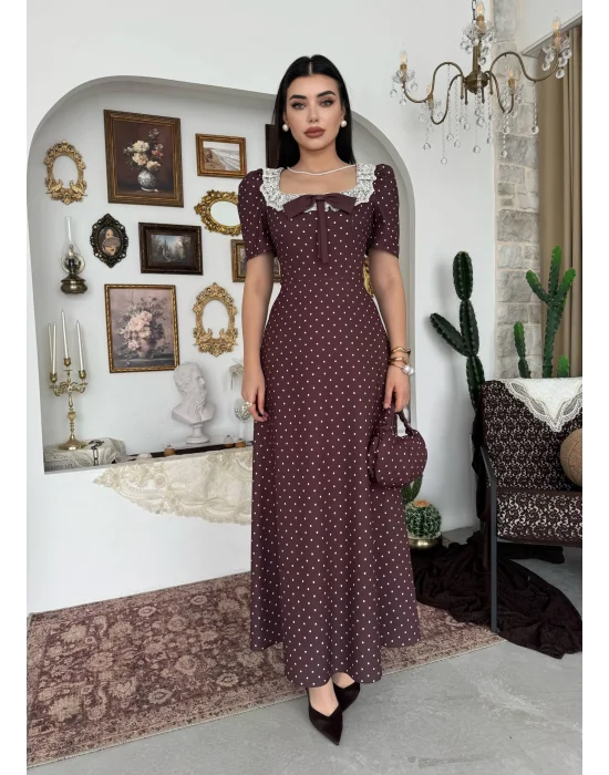 Kadın Puantiyeli Atlas Kumaş Dantel Yakalı Retro Kahve Uzun Elbise
