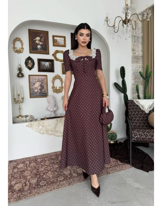 Kadın Puantiyeli Atlas Kumaş Dantel Yakalı Retro Kahve Uzun Elbise