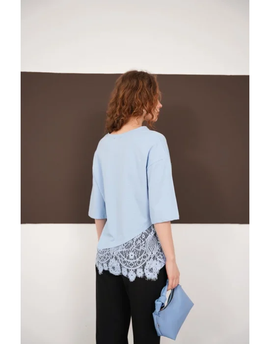 Kadın Dantel Detaylı Bebe Mavi Asimetrik Tişört