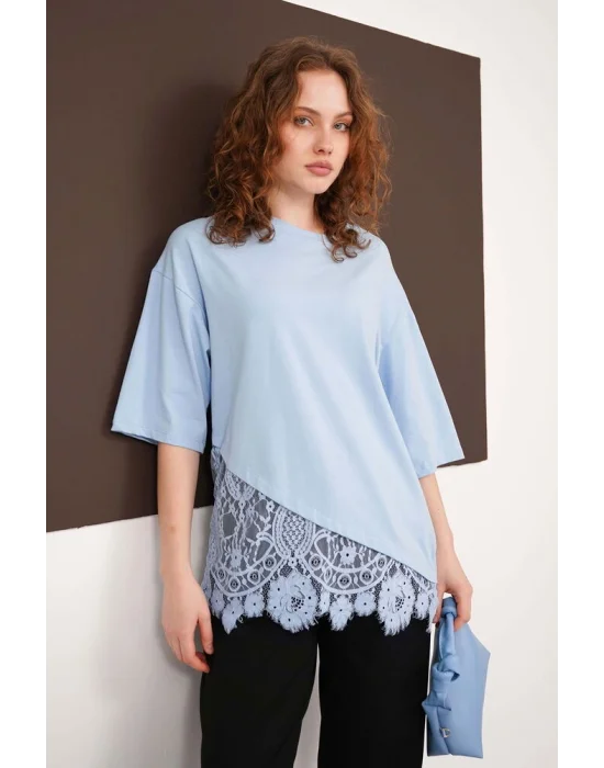 Kadın Dantel Detaylı Bebe Mavi Asimetrik Tişört
