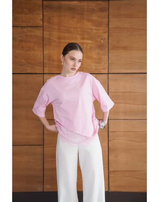 Kadın Dantel Detaylı Pudra Pembe Asimetrik Tişört