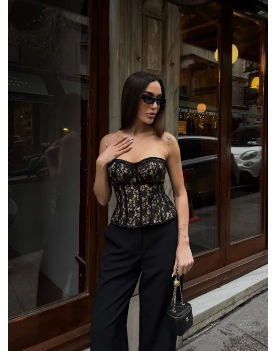 Kadın Siyah Dantel Detaylı Korseli Straplez Büstiyer
