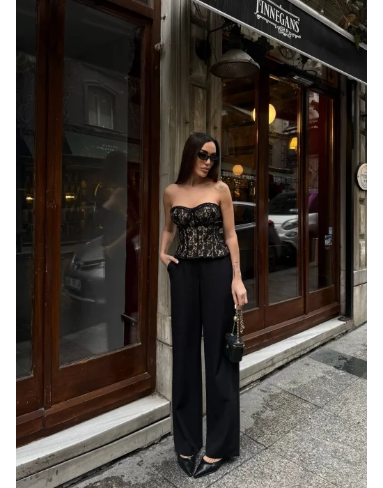 Kadın Siyah Dantel Detaylı Korseli Straplez Büstiyer