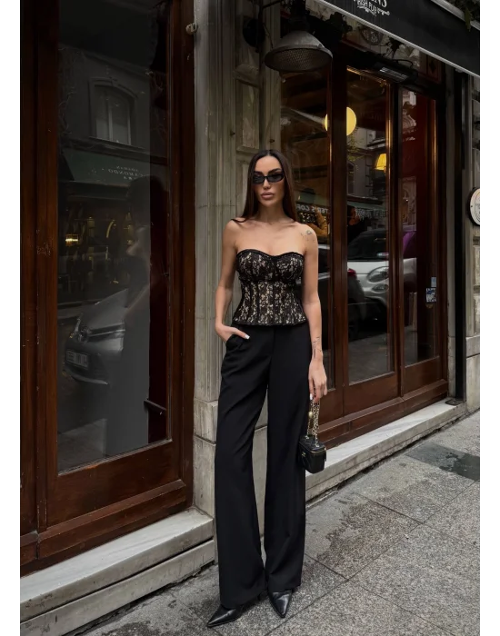 Kadın Siyah Dantel Detaylı Korseli Straplez Büstiyer