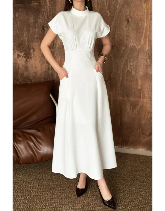 Kadın Göğüs Büzgülü Beyaz Uzun Elbise