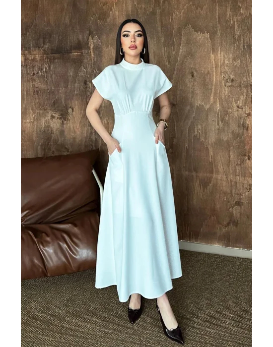 Kadın Göğüs Büzgülü Beyaz Uzun Elbise