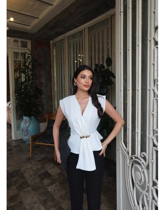 Kadın Linda Kumaş Aksesuarlı Beyaz Kruvaze Bluz