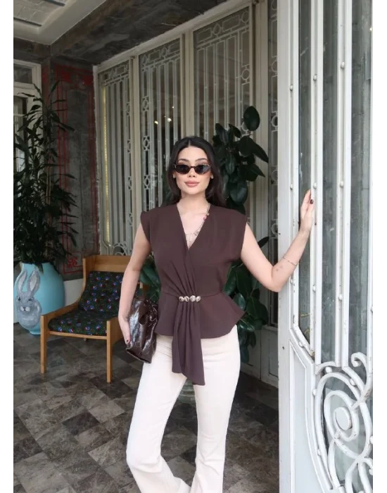 Kadın Linda Kumaş Aksesuarlı Kahve Kruvaze Bluz