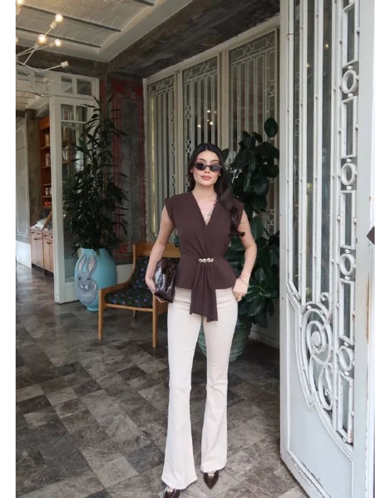 Kadın Linda Kumaş Aksesuarlı Kahve Kruvaze Bluz