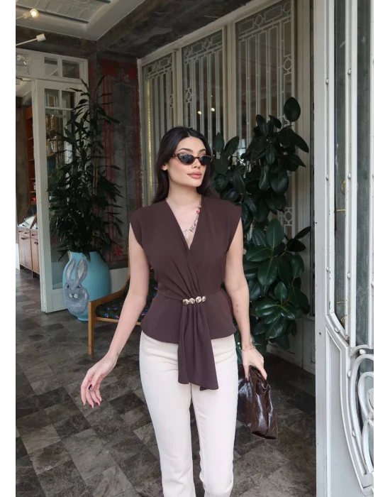 Kadın Linda Kumaş Aksesuarlı Kahve Kruvaze Bluz