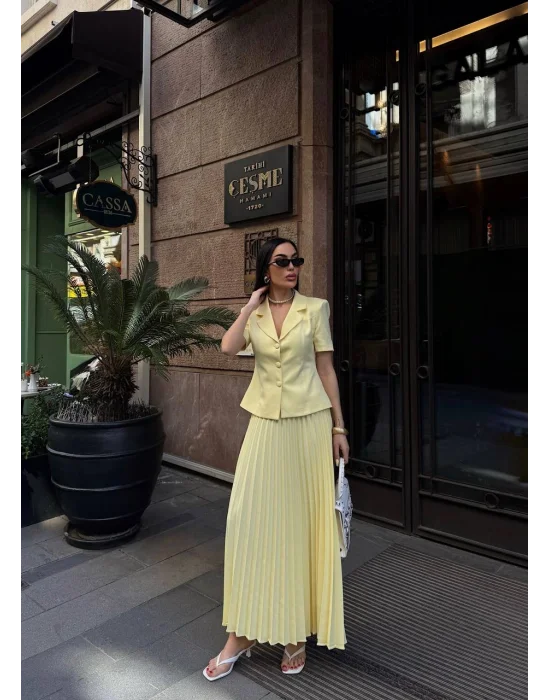 Kadın Sarı Piliseli Etekli Blazer Takım
