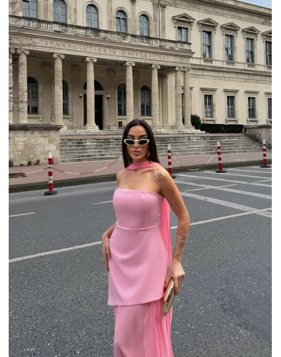 Kadın Straplez Yırtmaçlı Şifon Detaylı Pudra Pembe Abiye Elbise