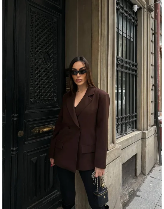 Kadın Sırtı Kuşgözü Bağlama Detaylı Kahverengi Blazer Ceket