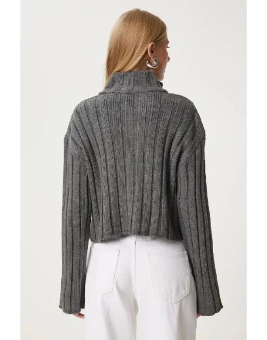 Kadın Antrasit Dik Yaka Fermuarlı Triko Hırka