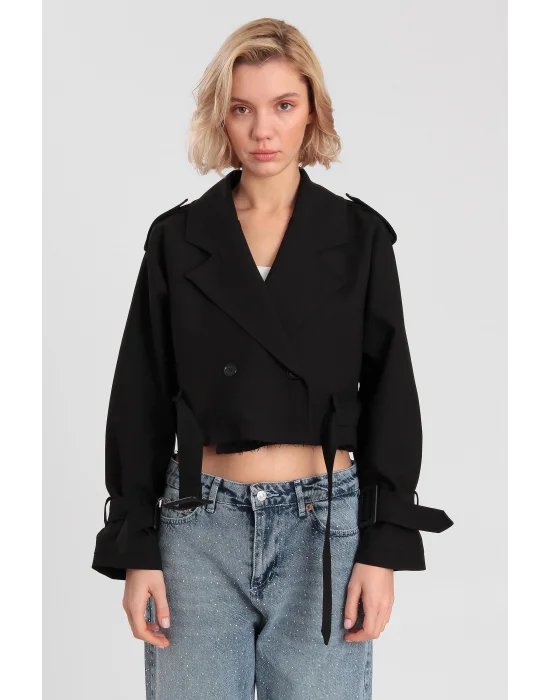 Kadın Kemerli Reglan Kısa Ceket