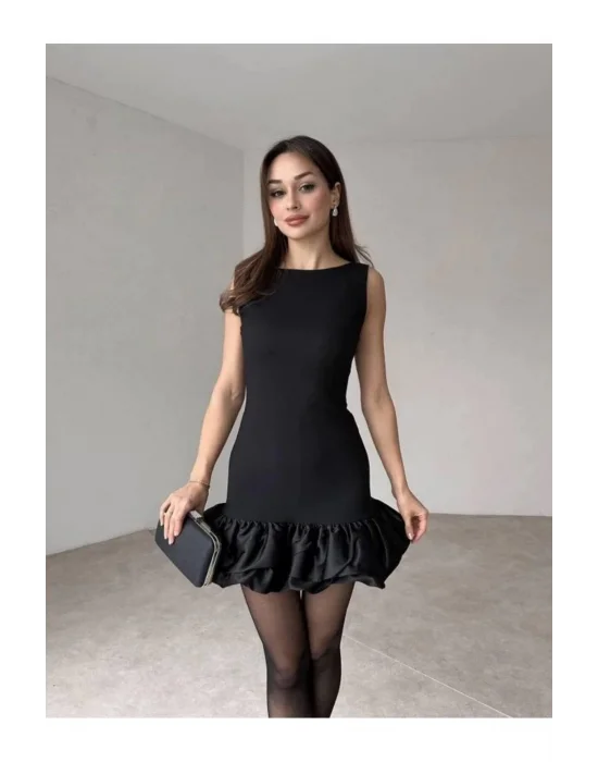 Kadın Kolsuz Eteği Fırfırlı Şortlu Mini Elbise