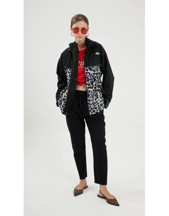 Kadın Leopar Desenli Yağmurluk Ceket