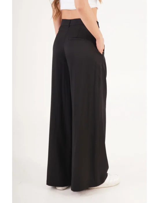 Kadın Piliseli Salaş Siyah Pantolon