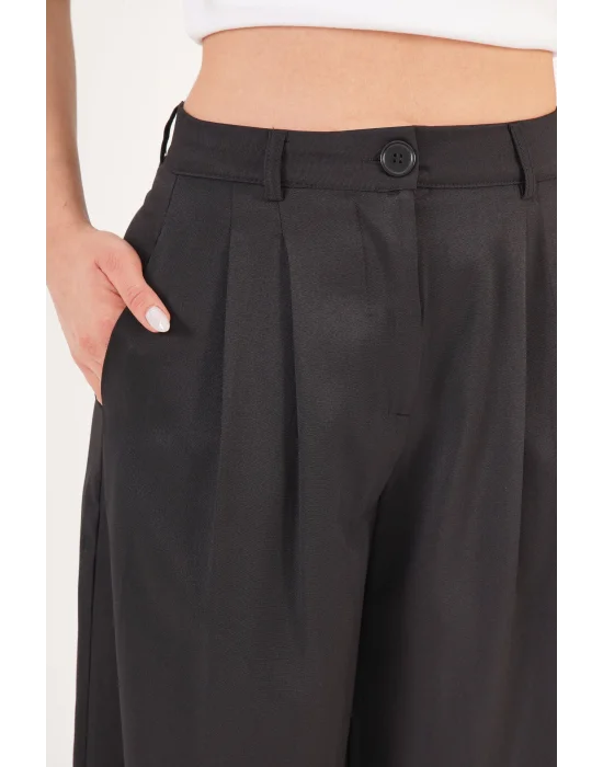 Kadın Piliseli Salaş Siyah Pantolon