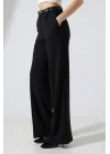 Kadın Deri Kemerli Pliseli Bol Paça Palazzo Pantolon