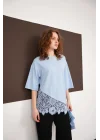 Kadın Dantel Detaylı Bebe Mavi Asimetrik Tişört
