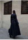 Kadın Çift Cepli Kruvaze Ceket ve Pileli Lacivert Etek Takım