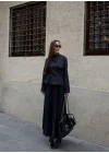 Kadın Çift Cepli Kruvaze Ceket ve Pileli Lacivert Etek Takım
