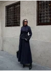 Kadın Çift Cepli Kruvaze Ceket ve Pileli Lacivert Etek Takım