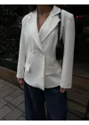 Kadın Sırtı Kuşgözü Bağlama Detaylı Beyaz Blazer Ceket